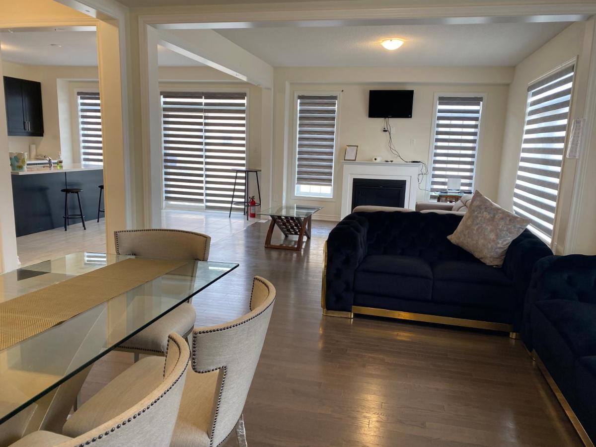 537 Veterans Dr Brampton On L7A 0C4 Villa Luaran gambar