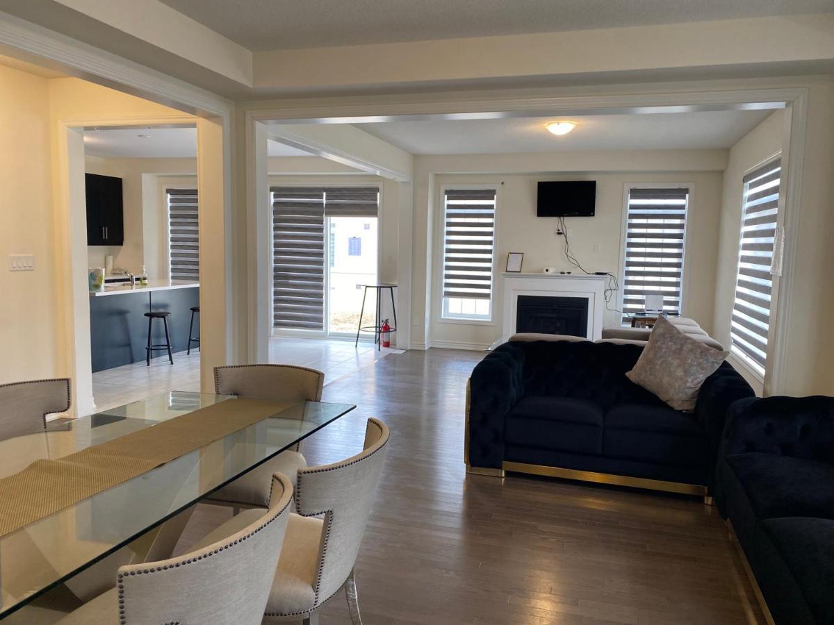 537 Veterans Dr Brampton On L7A 0C4 Villa Luaran gambar